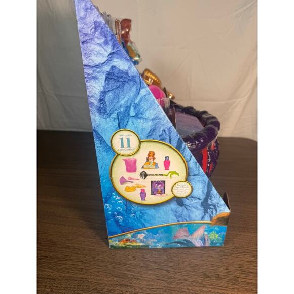 Disney The Little Mermaid Ursula’s Mystical Cauldron Playset Lights, Sounds - Picture 10 of 12